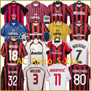 Retro Kaka Soccer Jerseys AC Home AL Milans Baggio Maldini van Basten Pirlo Inzaghi Gullit Shevchenko Klasyczne koszulkę klasyczne Kit 93 94 Ronaldinho Baggio