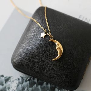 Med 18 K Gold Moon Star Charms Halsband Kvinnor Rostfritt stål smycken Designer T Show Runway Gown Rare Gothic Japan 240429