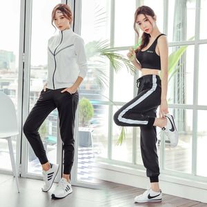 Yoga Outfits 3PCS Herbst Winter Women Sport Anzug Sweatsuit schnell trockene Jacke Sweatpant BH Casual Jogger Running Fitness Set Wear