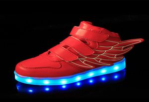 أطفال LED LED الأطفال غير الرسمي أجنحة لطيف أحذية ملونة LED متوهجة الأولاد والبنات أحذية رياضية USB شحن الضوء UP الأحذية 6COL1468184