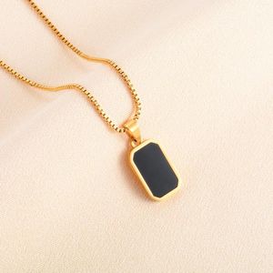 Ketten Edelstahl minimalistische Halskette für Frauen Damen Schwarzer Quadratanhänger Kette Choker mit stockern goldener Farbe plattiert Schmuck