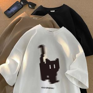 American Retro Pixel Cat Print Graphic T-Shirt med herr och kvinnors trender Summerpar Street Casual Short Sleeved Top Harajuku 240430