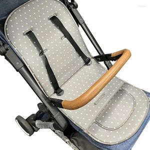 Części do wózka 1PC Universal zagęszczony siedzenie dla niemowląt Poduszka jadalna krzesło Ręka Pasek Pasek Projekt Miękki oddychanie komfort