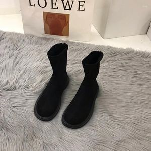 Scarpe casual 2024 stivali corti autunnali/invernali in pelle scamosciata femminile glassata piattaforma rotonda piattaforma morbida sneaker spesse botas de mujer