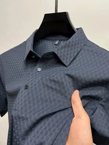 Summer Ice Silk a scacchi a scacchi a maniche corte camicia da uomo di fascia di fascia alta maglietta casual-shirt comodo cool top 240428