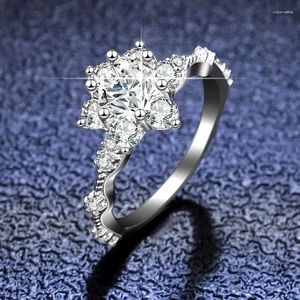 Cluster Rings Luxury 18K White Gold Wedding Band Big 5ct D Color Real Moissanite Diamond Sunflower Ring Fine SMYEMTION FÖR KVINNOR