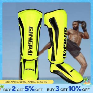 Professionell kickboxning av benvakt Muay Ankel Protector Sparring MMA Shin Boxing Thicked Fighting Gear Ankleprotective Guards 240422