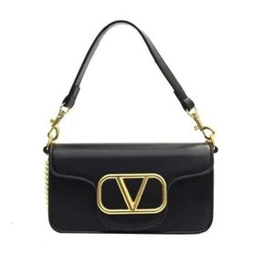 Cüzdan moda tasarımcı çanta moda kadın omuz çantaları kadın lüksler tasarımcıları v çanta crossbody el çantaları çanta nappa stud totes 4392