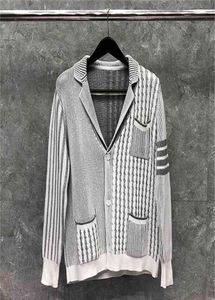 Varumärkeströjor män kvinnor Slim Cardigans Kläder Patchwork randig ull Tjock Autumn Winter Casual Coat5969279