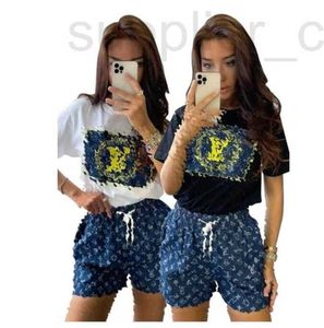 Frauen Tracksuits Designer 2024 Sommer Frauen Tracksuit Daily Casual Two-Piece Set Short Sleeve Top und Denim Blue Shorts gedruckte Fitness Luxus Sport T-Shirts SKN5