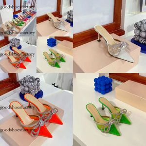 최신 패션 투명 PVX 슬리퍼 샌들 6.5cmheel 높이 모조 다이아몬드 보우 장식 이브닝 드레스 여성 신발 고급 품질 디자이너 공장 신발