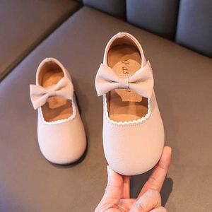 Sandals Princess Girls Shoes Toddlers Infants Leather Childrens Flats With Ribbon Bow-knot PU Patent Kids Mary Janes Soft H240504