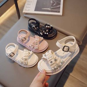 Sandals Children 2024 Summer New Solid Solid Sole Sole Shoes for Girls Fashion Pearl Rhinestone Cute Princess Beach H240504