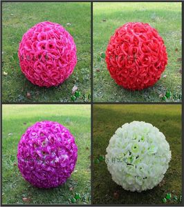 30 cm 12quotartificiell kryptering Rose Silk Flower Kissing Balls Hanging Ball Christmas Ornament Wedding Party Decorations 5pcs1253379