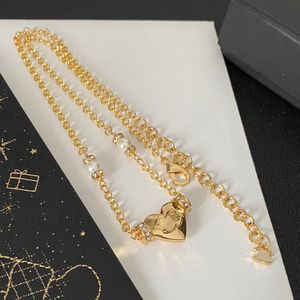 Designer Necklace Crystal Brand Letter Pendants Womens High Quality 18k Gold brass heart Necklaces Charm Chain Fashion Accessory Jewelry Gift