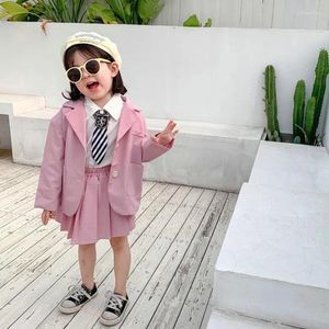 Kläderuppsättningar 2024 Spring Toddler Girls Set Two Piece Outfit för 2-7 år Preppy Style Långärmad blazerrock kjol/byxa barnkläder