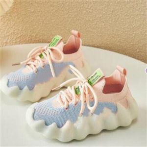 Nuove bambini di moda Scarpe per bambini leggeri traspiranti che gestiscono scarpe sportive per bambini sneaker boy ragazza sportiva per esterni