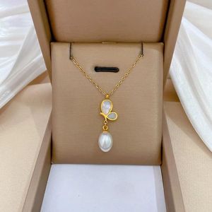 Pendant Necklaces Shell Butterfly Necklace Pearl Temperament Personalized Collarbone Chain For Women Fashion Jewelry Accessories Gifts