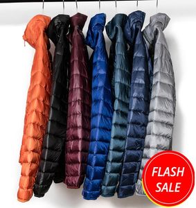 2020 Nytt vintermodemärke Ultralight Duck Down Jacket Mens Packable Streetwear Feather Coat Waterproof Mänkläder C10019020659