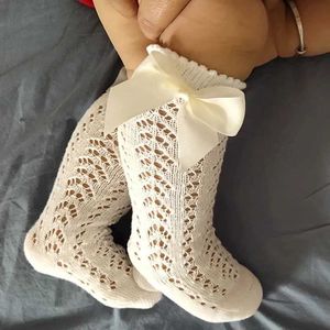 Calzini per bambini Kid Hollow Out Sock Sock Toddler Timks Girls Girl Style Royal Bow Knee High Fishnet Socks.Baby Toddler Bowknot in Calzini a tubo Y240504