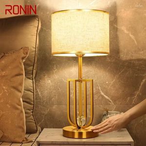 Lampade da tavolo Ronin Modern Touch Dimming Lampada Vintage LED Creative Crystal Simple Distanza Luci da letto per la casa