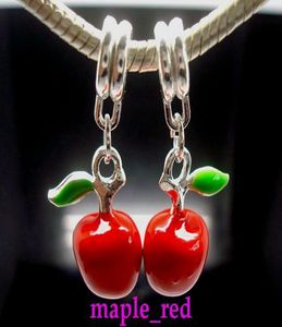 Intero 40pcs molto bella mela rossa a smalto penzolamento grande buco fai -da -te fit collana europea collace del braccialetto6497623