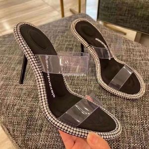 Nima Sandals Shoes Women Pump Black Stain och Buffed Lambskin Heeled Julie Slingback Crystal Branding Dahlia Sexy High Heels