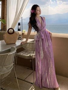 Casual Dresses 2024 Sexig klubbkvinnor Boho Purple Print Backless V Neck Halter Long Dress Summer High midje ärmlös semesterfest