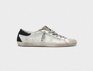 إيطاليا جولدن ستار أحذية رياضية Sandal Super Star Sneaker عارضات أبيض كلاسيكي رجل Dirty Balck Pink Gold Starshoe Deluxe B2236051