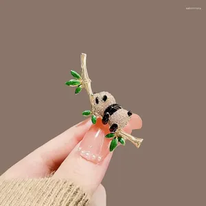 Broscher kvinnliga mode bambu panda för kvinnor lyxguldfärg legering legering djur brosch säkerhet stift smycken gåva
