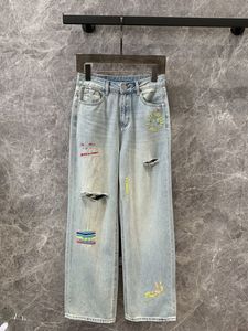 المصمم جينز 2024 الجديد الربيع الصيفي أزياء السراويل المستقيمة العلامة التجارية نفس النمط السراويل الفاخرة جينز المرأة 0504-1