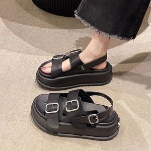 Buckle Beach Sandal женщина роскошные сабо с каблуком Med Med женские кексы обувь обувь летние эспадрильи Комфорт густой мед 240428