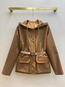 Damenjacken 24 Frühlings- und Sommer -Kapuze -Farbbeutel Kante Taille Design Trench Coat 4.1