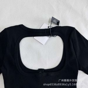 Swim Wear Feathernity Tops Tees Courreges Elastic Thread Square Sece Funce Function Летняя универсальная вышива