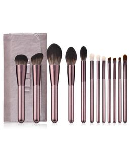 Högkvalitativ sminkborstar Set Fashional Bright Make Up Tools Eyeshadow Foundation Lip Gloss concealer Eyebrow Brush with Bag2283487