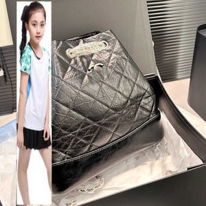 Kids çanta lüks marka cc çanta bayan tasarımcısı siyah calfskin gabrielle hobo drawstring sırt çantaları twotone metal donanım matelasse zincir crossbody kova el