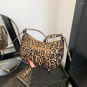 Shoulder Bags Leopard PU Zipper Rivets Sewing Fashion Bag Individuality Crossbody 2024 For Women Bolsas Femininas