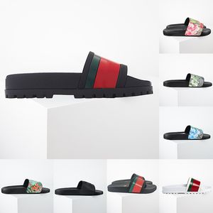 Klasik sandalet terlikleri kadın kauçuk moda sandal erkekler çiçek açar çiçek terlik düz ayakkabıları slayt arı tasarımcısı sandal boyutu 36-48 katırlar