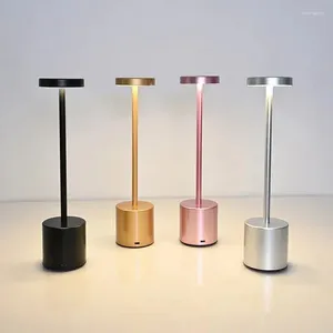 テーブルランプLED Aluminum Aluminium Alloy Waterfoof Charging Desk Light Touch Dimming Decorative Metal Lamp Barリビングルームリーディング
