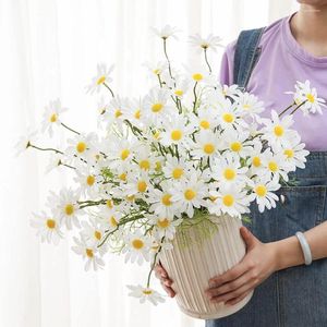 Flores decorativas Daisy amarelo ramo artificial de buquê longo para o jardim decoração de festa de festa de seda de seda diy acessórios de flores falsas