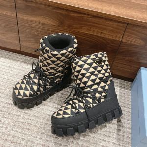 Triangle winter Boot womens gabardine Blck white rubber Nylon girl booties Casual shoes moon Luxurys Designer outdoor woman platform knee high climb mens Snow boots