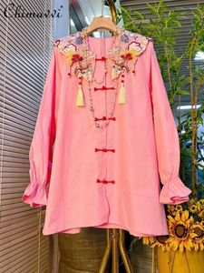 Kvinnors blusar överdimensionerade kvinnor franska vintage stil söt docka krage broderad pärlstav tassel lång ärm lös lös casual toppskjorta