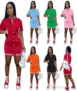 2022 Kvinnor Casual Varsity Dress Summer Short Sleeve Button Medium Sport Basketklänningar Skinny Lady Designer Clothing8369939