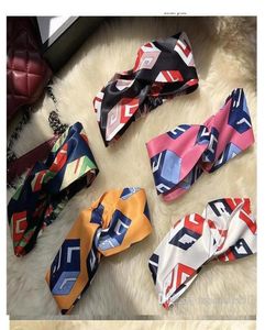 Designer 100 Silk Cross Headband 2019New Luxury Elastic Geometry Hair Bands headwraps For Women Girl Retro Turban Headwraps Gifts7392199