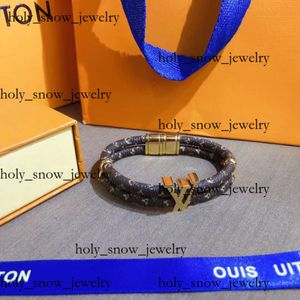 Louiseviution Necklace Luxury Designer Jewelry Fashion Bracelets女性バングルデザイナーラッキーレタージュエリーフェイクレザーメッキステンレススチールブレスレット3952