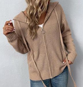 Capuz de capuz feminino com zíper do cardigan com capuz 2024 vendendo moda outono e estilos de inverno