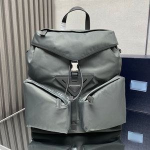 디자이너 백팩 럭셔리 남자 배낭 패션 야외 가방 스포츠 나일론 백팩 방수 여행 대용량 숄더 가방 진짜 가죽 검은 가방