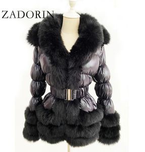 Zadorin 2020 Winter Warm Down Jacket Women Furry Faux Päls krage Vit duck Down Jacket Winter Down Coat med huva och bälte CX201491649