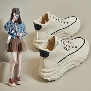 Casual Shoes Women's White 2024 Autumn and Winter Small Size Thick Bottombräda mjuk fritidsturist