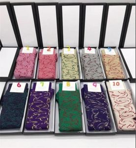 Designer Sport Cotton Stockings Socks for Women 29 Colours Ladies Marki Vintage Letter Gold Wire Skarpet